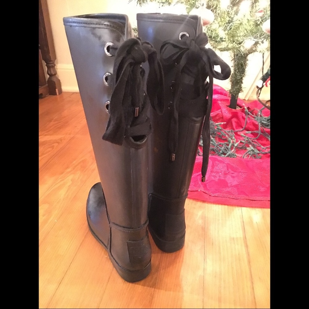 Coach Tristee boots 8B